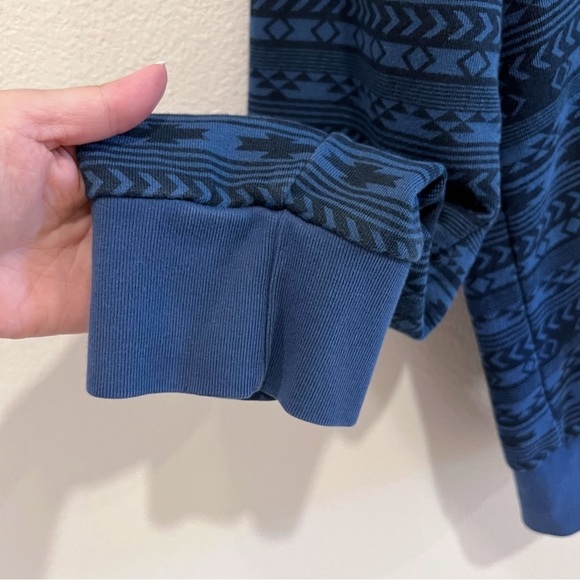 LEVI'S Crewneck Aztec Sweatshirt Size XXL - Picture 6 of 9